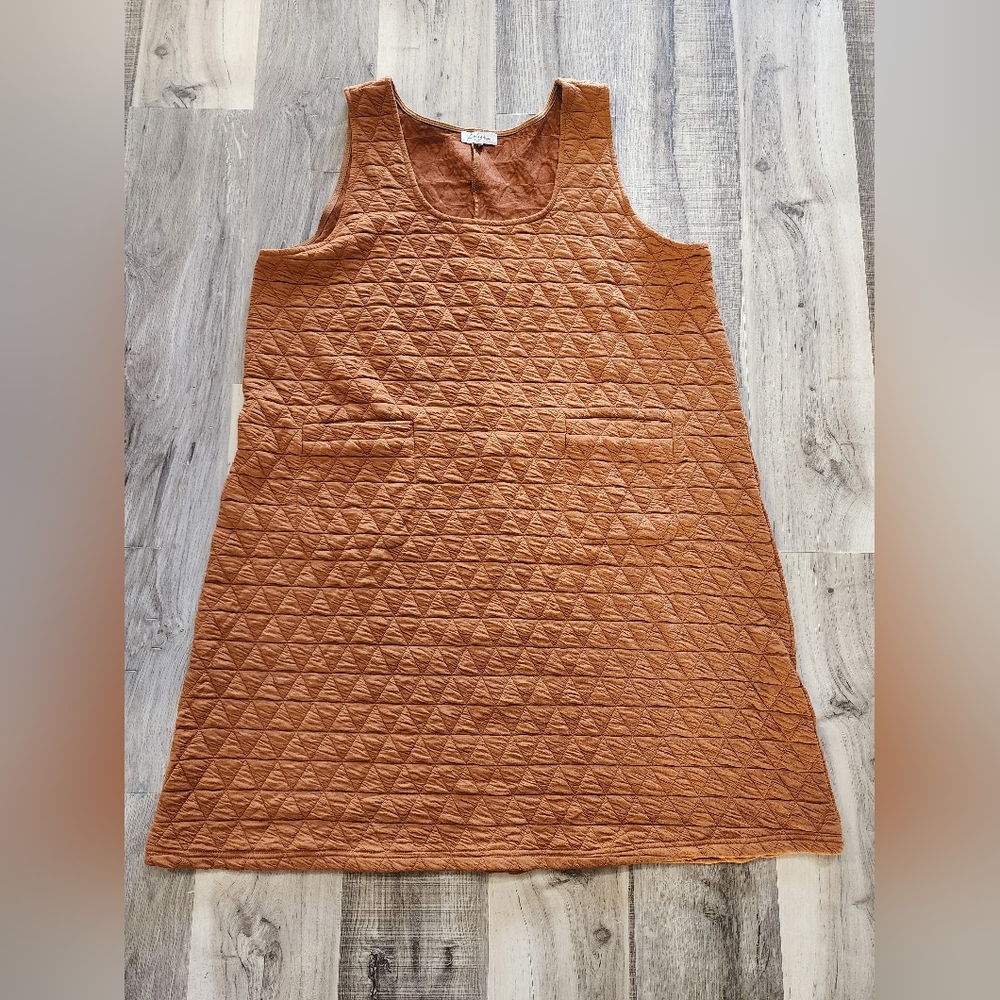 Textured Sleeveless Brown Dress